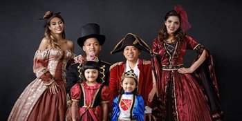 Pernah Labrak Ashanty, Ini 7 Potret Kedekatan Azriel Hermansyah dengan Ibu Sambungnya yang Makin Sayang