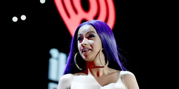 Perpisahan yang Cukup Mengejutkan, Ini Alasan Cardi B - Offset