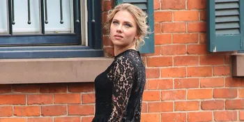 Perut Membesar, Scarlett Johansson Go Public Tentang Kehamilan