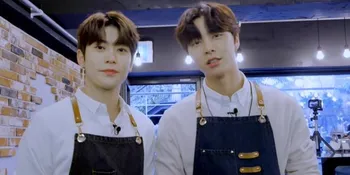 Pesona Ganteng Johnny & Jaehyun NCT Jadi Barista, Bikin Ingin Pesan Kopi!