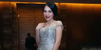 Pesta Lajang Kezia Karamoy, Hadirkan Kue Berbentuk Alat Kelamin