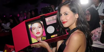 Pevita Pearce, Big Girl In A Big City