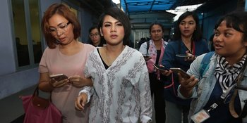 Pihak Evelyn Punya 'Nuklir' Yang Siap Ditembakkan Kepada Aming