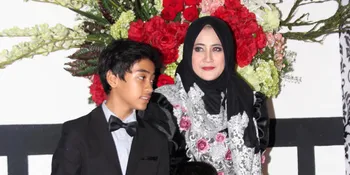 Pipik Bersyukur Anaknya Tak Menuntut Untuk Segera Bangun Rumah