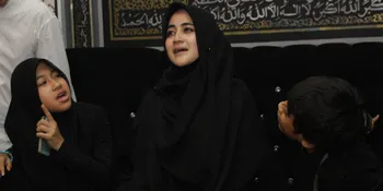 Pipik Tak Hadiri Haul Yang Digelar Ibunda Uje