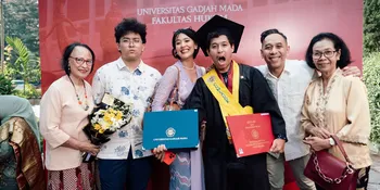 Potret Pongki Barata Rayakan Kelulusan Anak, Lulus Sarjana Hukum UGM