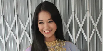 Poppy Bunga Gelar Resepsi Dengan Adat Lampung