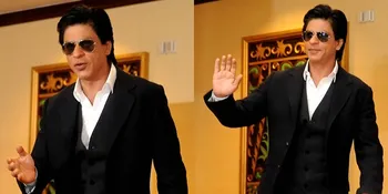 Pose Pakai Bandana, Shahrukh Khan Tetap Tampan Mempesona?