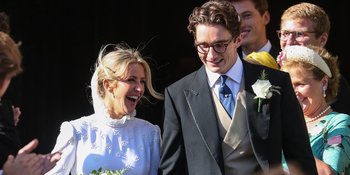 Postingan Perdana Ellie Goulding Usai Menikah, Bagikan Momen Sakral & Romantis
