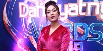 Potong Rambut Pendek Berponi, Marion Jola Makin Cantik &#38; Fresh!