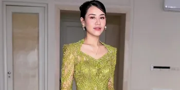 Potret Aaliyah Massaid Pakai Kebaya Olive saat Kondangan, Tampil Anggun dan Mewah