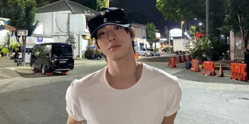 Potret Ahn Hyo Seop di Rest Area Cipularang Viral, Cogan Korea Vibes Melokal