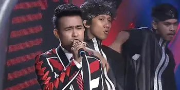 Potret Fildan DA 4 yang Bersuara Merdu dan Mahir Bermain Gitar, Yuk Intip Gaya Kecenya!