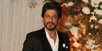 Potret Keluarga SRK dan Anak Amitabh Bachchan, Kompak di London