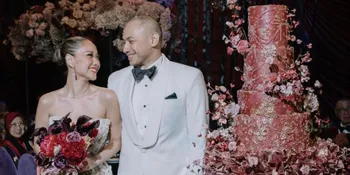 Potret Kue Pengantin di Pernikahan Artis, Mulai dari Atta Aurel Hingga Vidi Aldiano dan Sheila Dara