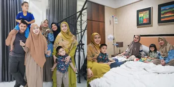 Potret Oki Setiana Dewi Kembali Kumpul Keluarga Bareng Ibu dan Adik-Adiknya, Bahagia Bertemu Keponakan