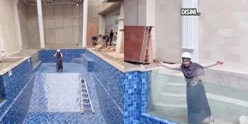 Potret Pembangunan Rumah Baru Ria Ricis, Kolam Renangnya Curi Perhatian