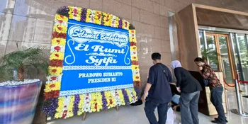 Prabowo Subianto Kirim Karangan Bunga Untuk Pernikahan El Rumi dan Syifa Hadju