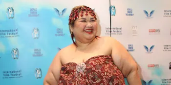 Pretty Asmara Ajak Anak Yatim Sahur Ditemani Musik