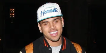 Promotor Akui Manajemen Chris Brown Kacau