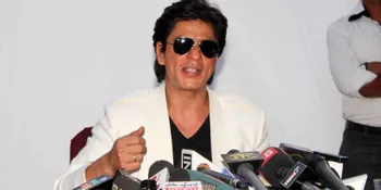 Promotor Kerepotan Ikuti Permintaan Shahrukh Khan