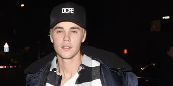 Pulang Dari Gereja, Justin Bieber Tak Sengaja Tabrak Paparazzi