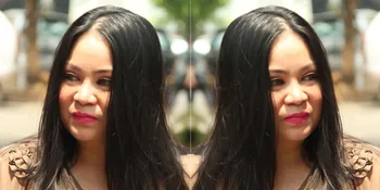 Pulang Umroh, Annisa Bahar Lebih Nyaman Berhijab?