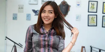 Pulang Umroh, Bella Shofie Merasa Lebih Sabar dan Ingin Berhijab