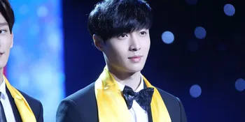 Punya Agency Pribadi di China, Fans Tuduh Lay EXO Bermuka Dua