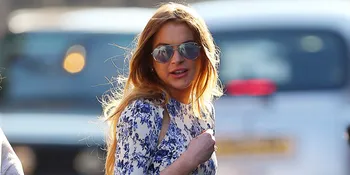 Punya Hutang Ratusan Juta, Lindsay Lohan Dituntut Mantan Sopirnya