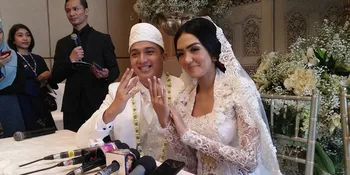 Punya Suami Pelawak, Kiku: 'Itu Yang Bikin Aku Jatuh Cinta Malah'