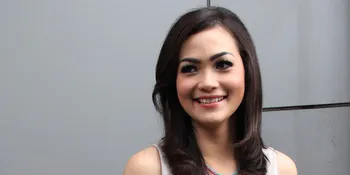 Punya Suami Promotor, Christy Jusung Bantu Jual Tiket Konser Metallica