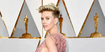 Punya Wajah Mirip Scarlett Johansson, Nenek Ini Jadi Perbincangan