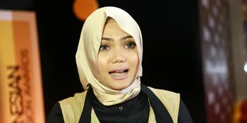Putuskan Berhijab, Rina Nose 'Tahan Diri' Dalam Melawak