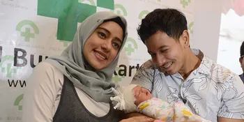 Queen Eljaz Slofa Jadi Kado Pernikahan Fairuz A Rafiq & Sonny Septian