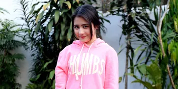 Raih Penghargaan, Prilly Latuconsina Ajak Fans Makan di Rumahnya