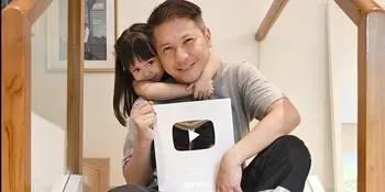 Raih Silver Play Button Dari Youtube, Gading Marten Rayakan Bareng gempi