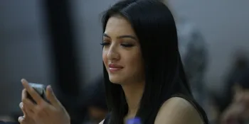 Raline Shah Siap Membuatmu Terpana Bareng Reza Rahadian