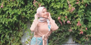 Ramadhan Hari Pertama, Potret Awkarin Kenakan Hijab Panen Pujian
