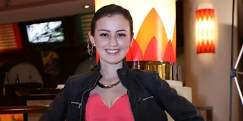 Rambut Rusak Parah, Kimberly Ryder Ingin Botaki Kepala