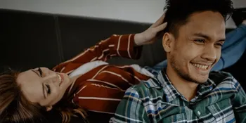 Randy Pangalila Bikin Tren Prewed Santai Tapi Tetap Romantis