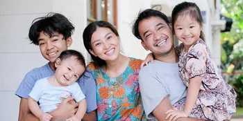 Rayakan Anniversary Pernikahan yang ke-7, Sarwendah & Ruben Onsu Tulis Pesan Cinta Romantis