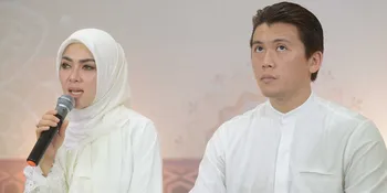 Reino Barack Posting Foto Bra di Instagram, Bukan Punya Syahrini