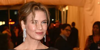 Renee Zellweger Kencan Romantis di Hawaii
