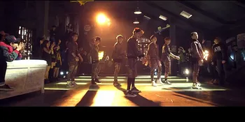 Resmi Debut, GOT7 Rilis MV Keren 'Girls Girls Girls'
