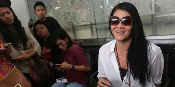 Resmi Menjanda Lagi, Melanie Subono Malah Merasa Lega