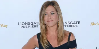 Reuni Dengan Lawan Main, Jennifer Aniston Bikin Pesta Kacau