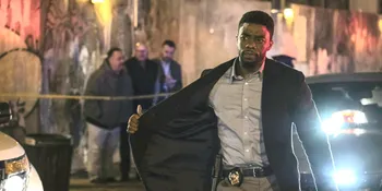 [REVIEW] '21 BRIDGES' - Sepak Terjang Detektif Kepolisian Mengejar Dua Pencuri Kokain