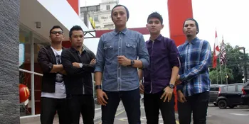 Revol, Usaha Kedua Dari Mantan Gitaris Geisha