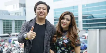 Rey Utami Mantap Berhijab, Minta Dibawakan Ibunda Kerudung dan Mukena